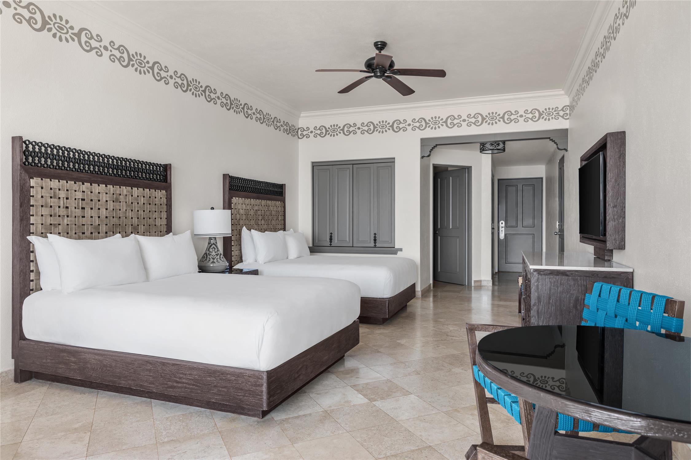 Deluxe, 2 Queen Beds, Ocean View