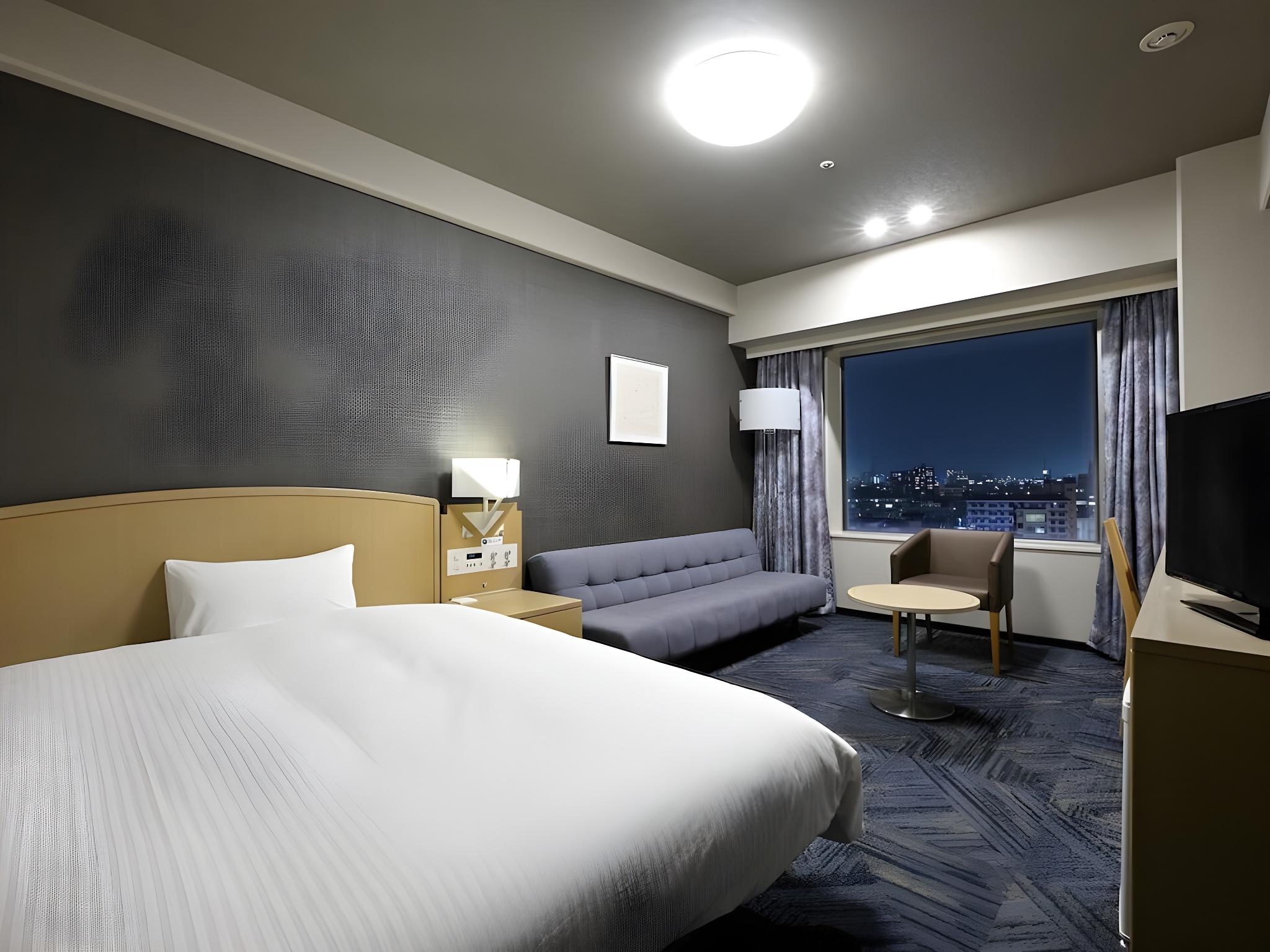 Semi Room, Single, Semi Double Bed