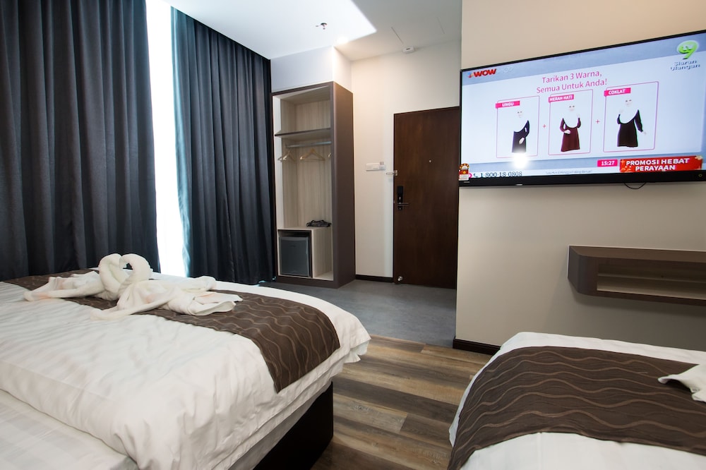 Spring Season Hotel 13/33
