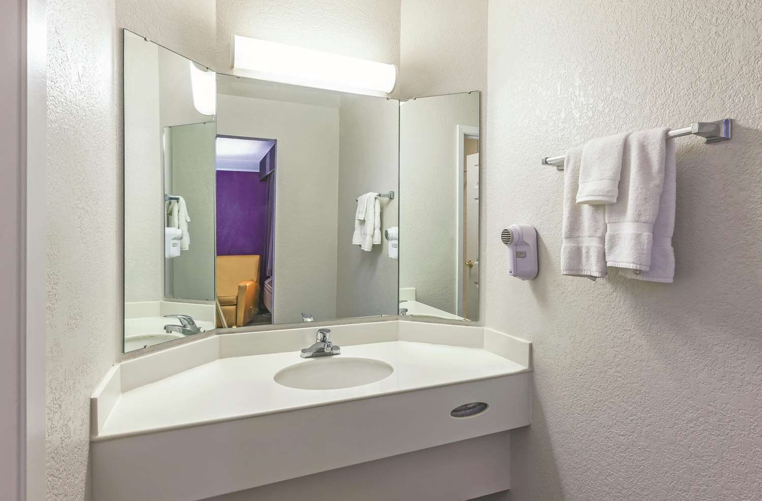 La Quinta Inn by Wyndham Midland 34/35