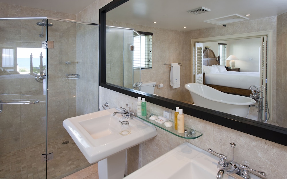 Cove Suites At Blue Waters 49/50