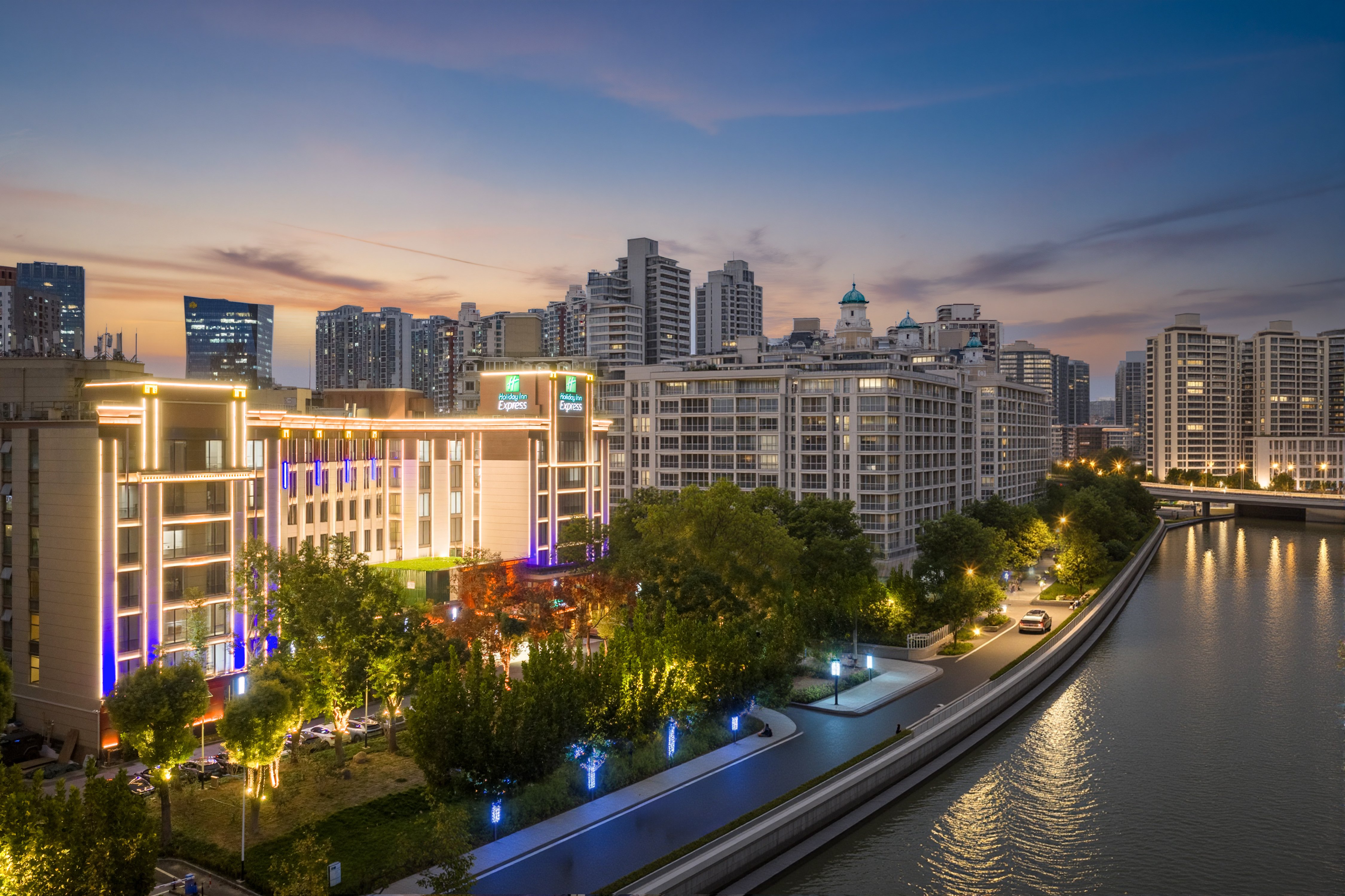 Holiday Inn Express Shanghai Putuo 46/50
