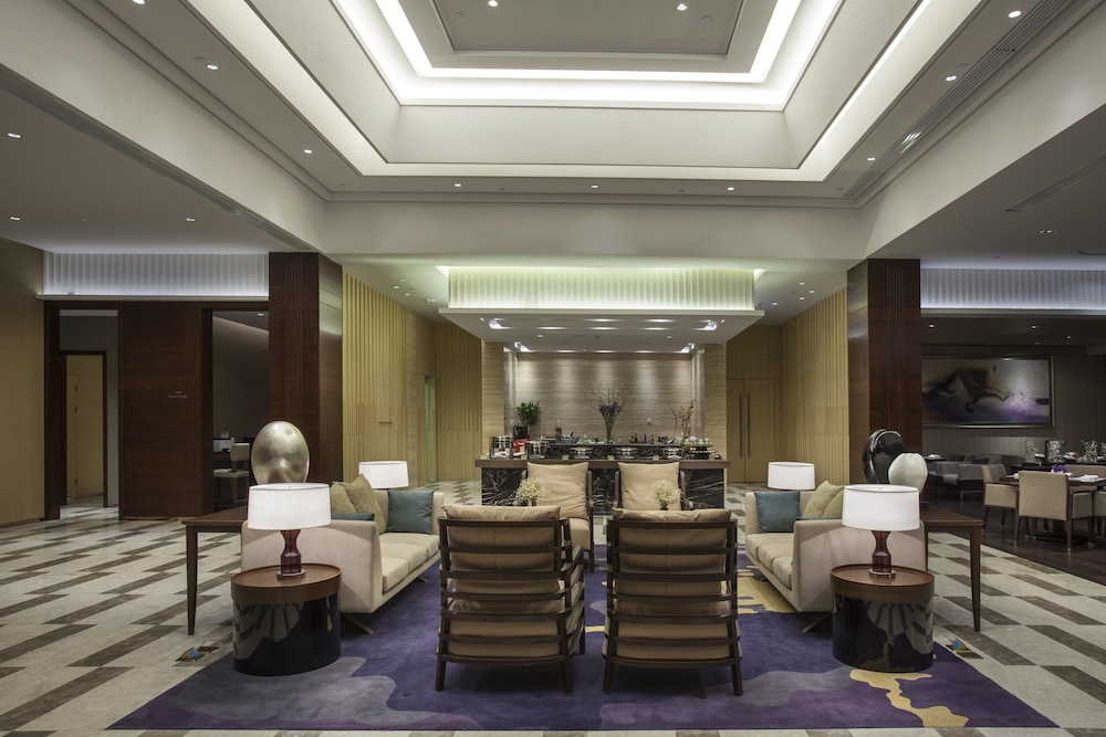 Holiday Inn Qingdao Expo 28/34