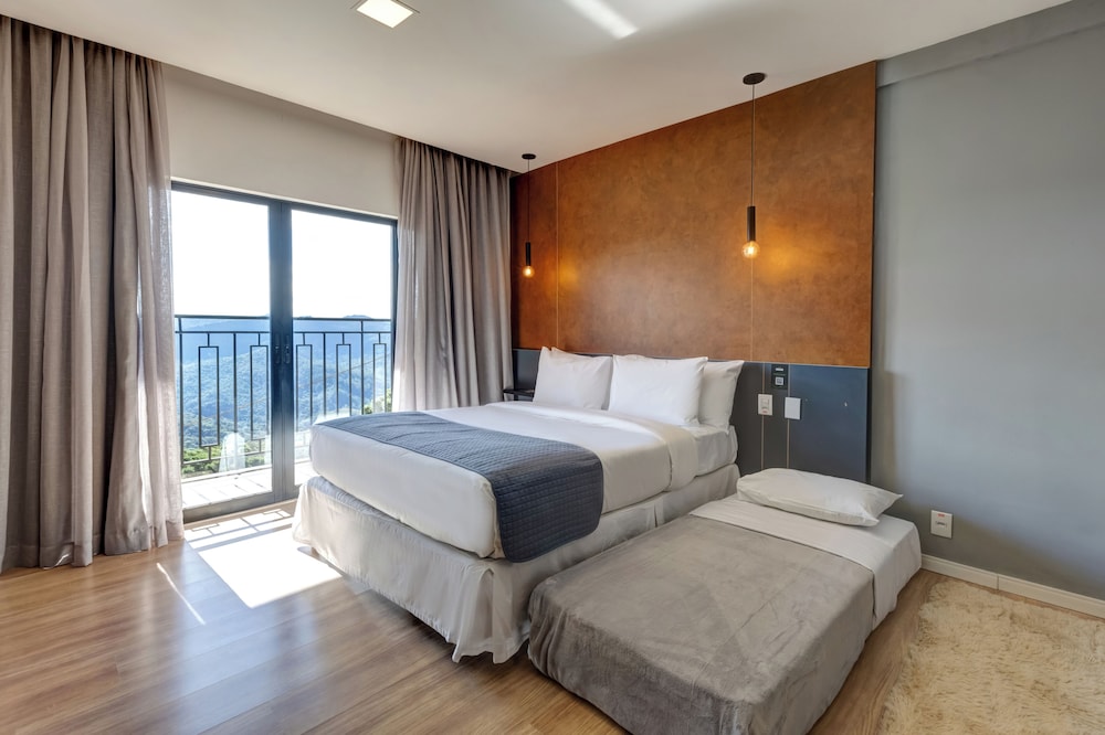 Gran Paradiso Resort 32/85