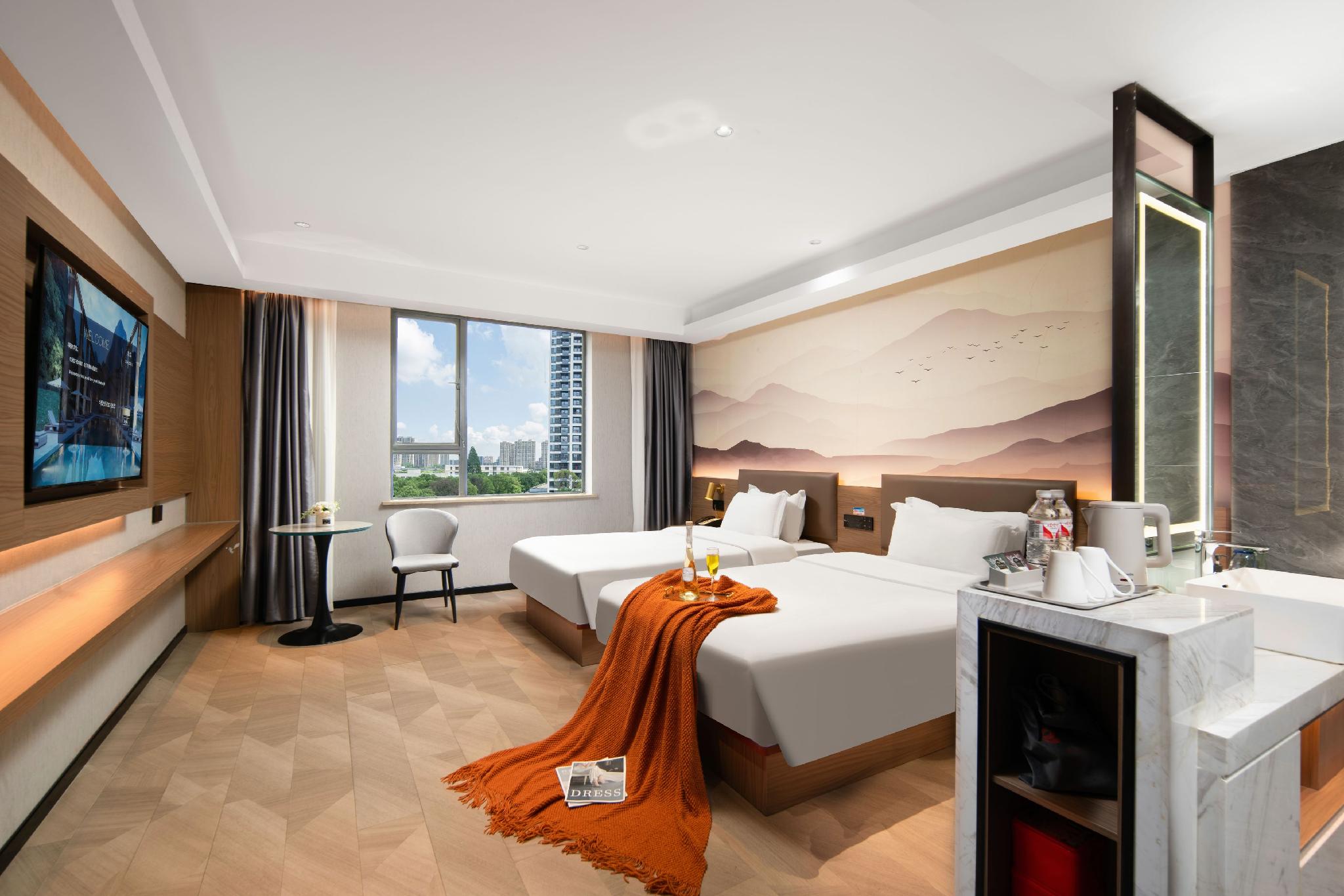 Ramada Encore by Wyndham Wuhan West 17/37