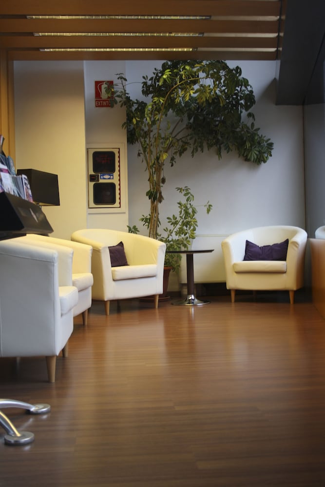 Hotel Abbot Barcelona 18/30