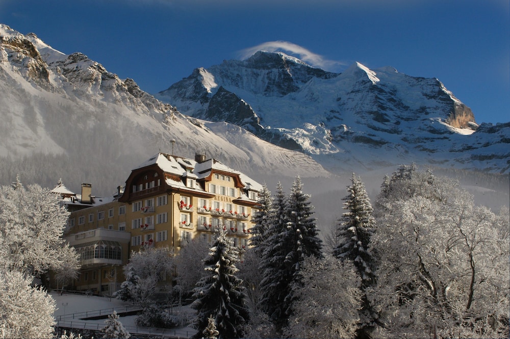 Hotel Regina Wengen 74/79
