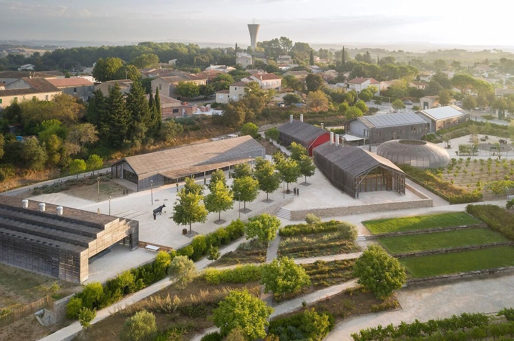Terres de France Le Domaine de Bacchus 60/66