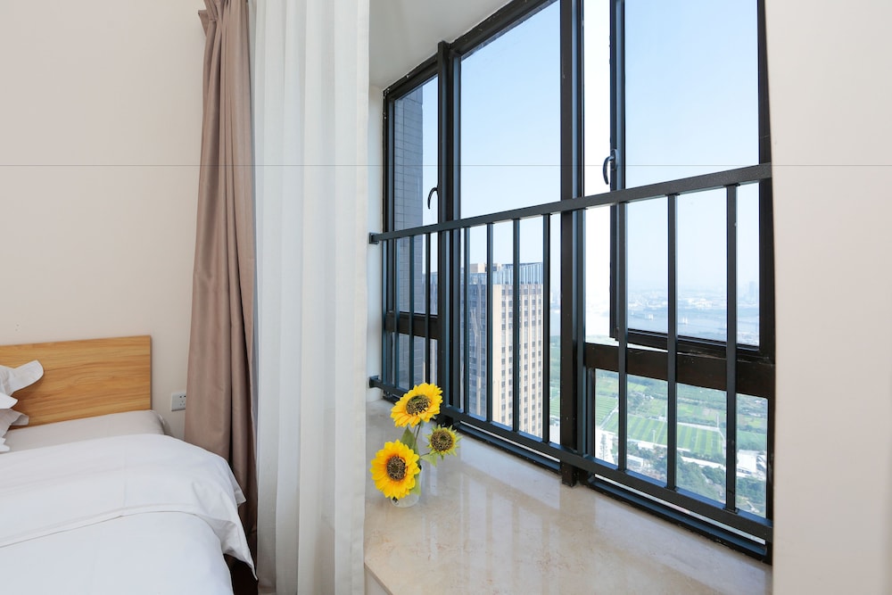 Angda Pazhou Apartment 42/60