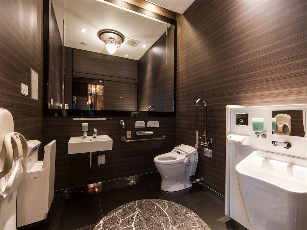 Apa Hotel Iidabashi Ekimae 44/64