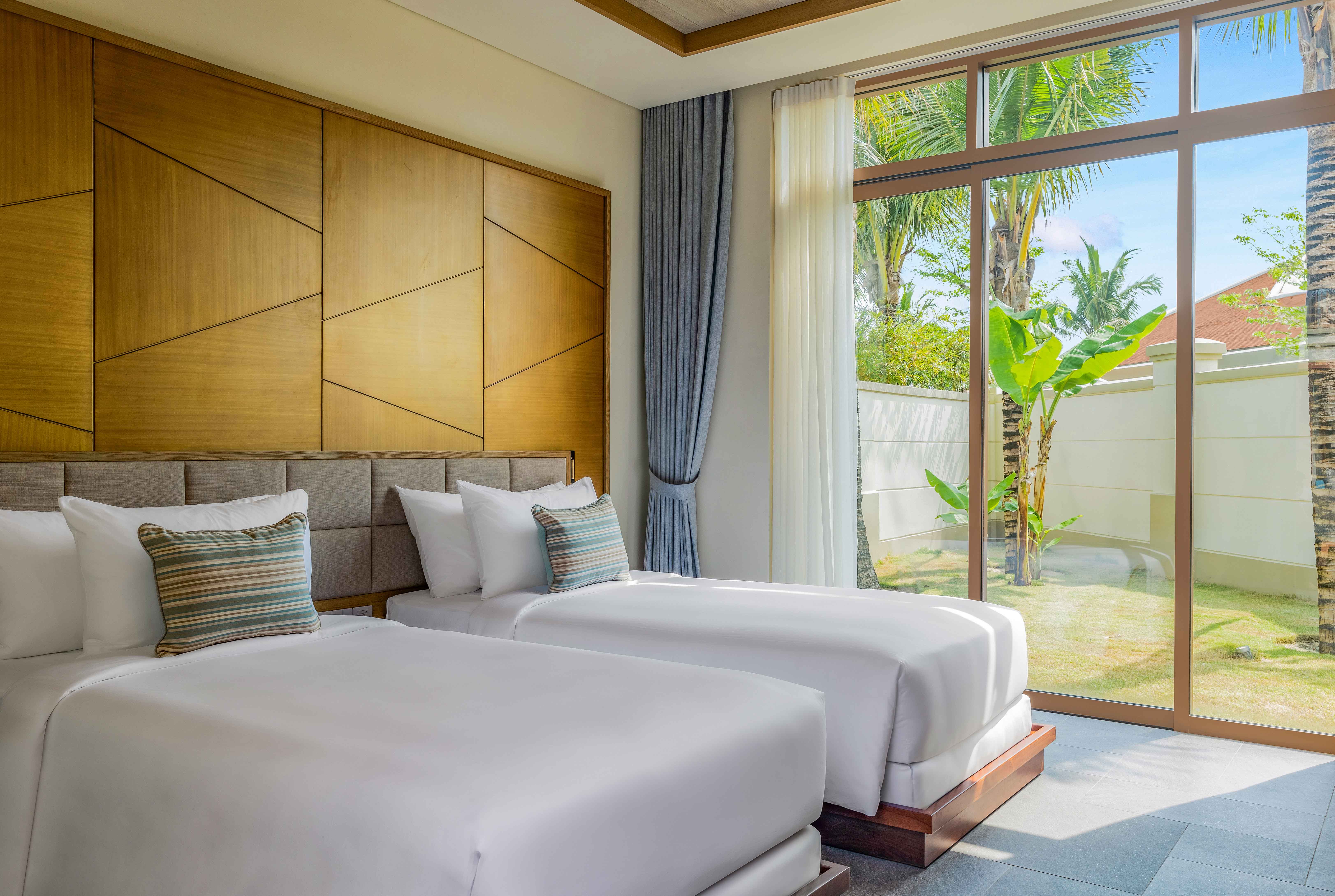 4 Bedrooms, Pool, Premium, Villa