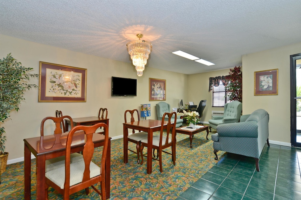 Americas Best Value Inn Hazlehurst Ga 23/26