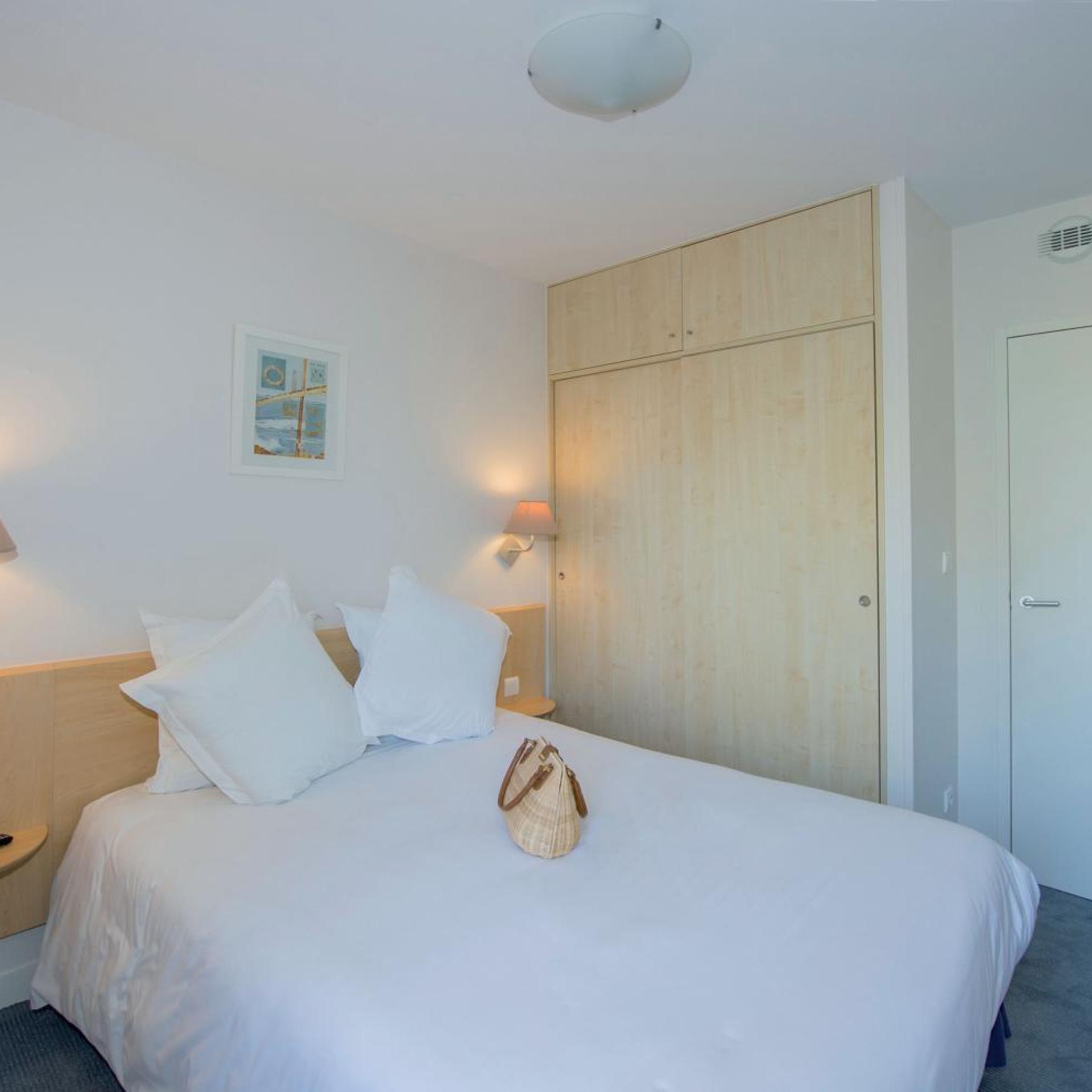 Room, Double Bed, Park Side