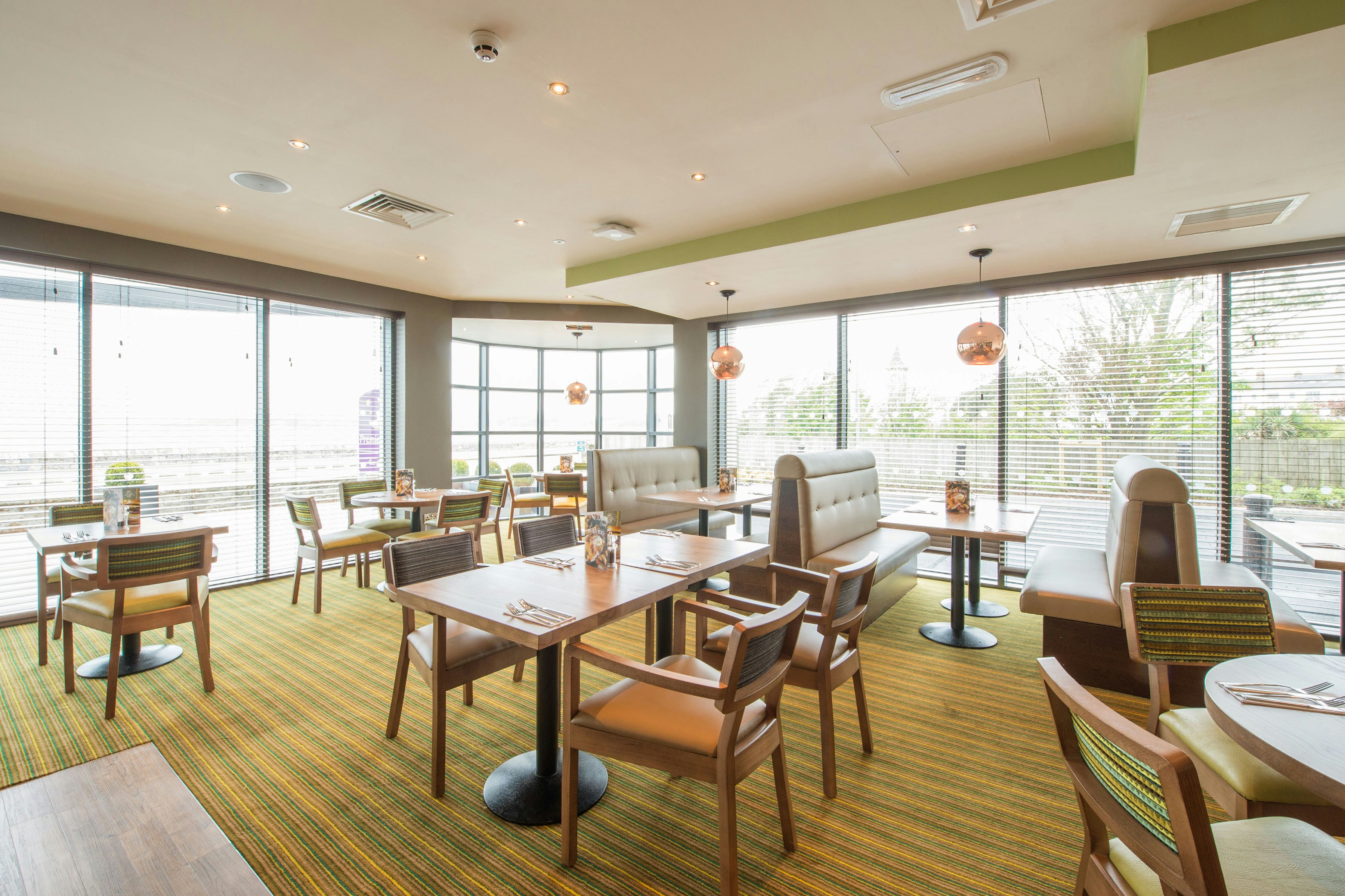 Premier Inn Exmouth Seafront hotel 29/37
