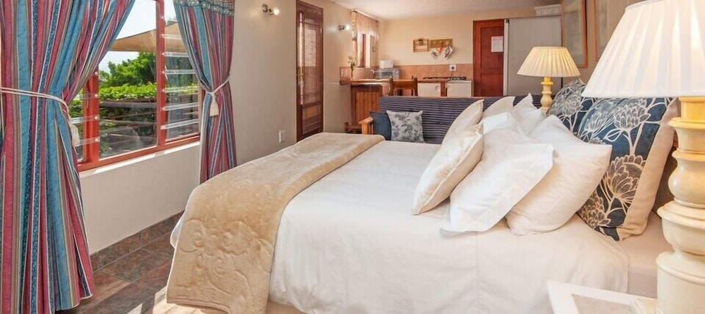 Select, Queen Bed