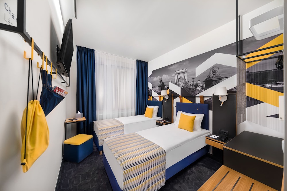 STANDARD, TWIN BEDS