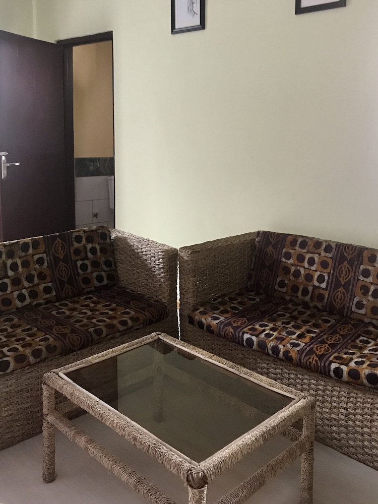 Omanye Lodge 34/50
