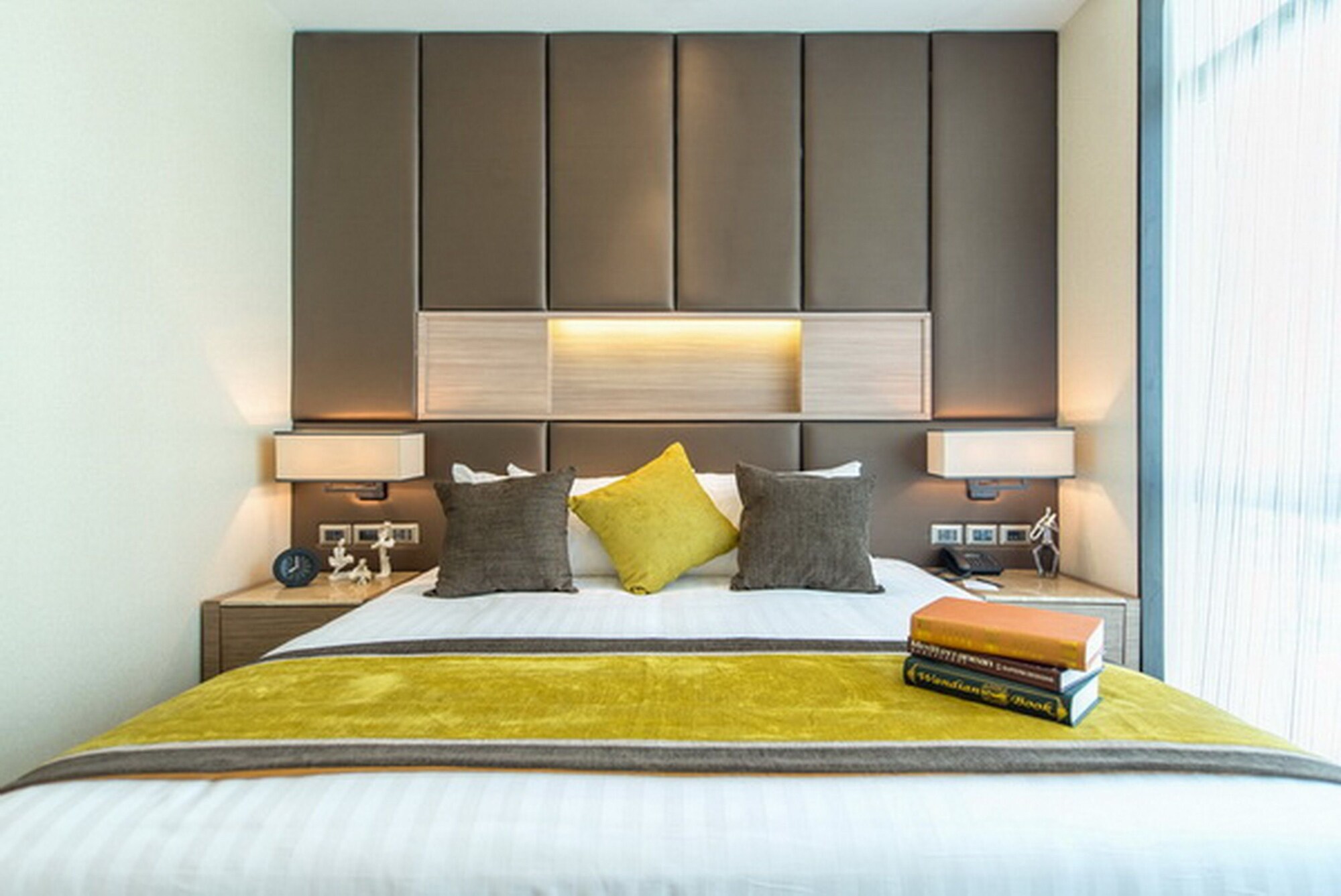 1 BEDROOM, EXECUTIVE