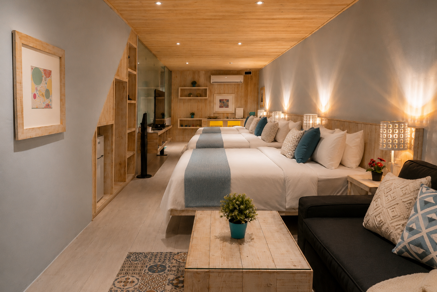 غرفة عائلية بسريرين كوين بشرفة، Azure Inn 4/4