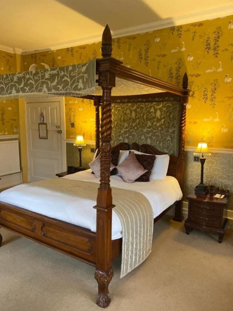 Langtry Manor Hotel 19/47