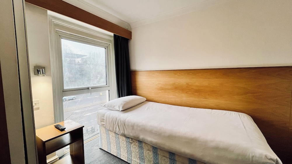 West Cromwell Hotel 20/60