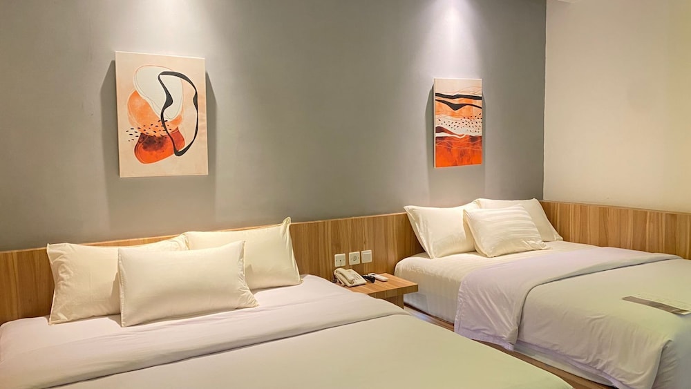 FAMILY, DOUBLE OR TWIN BED