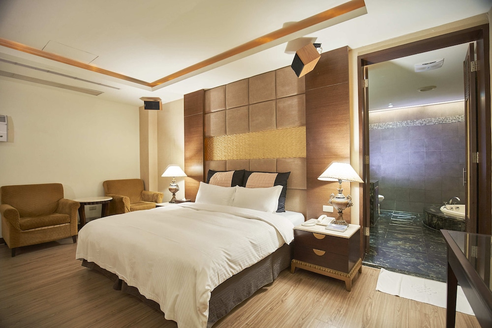 Dong Feng Motel 14/49