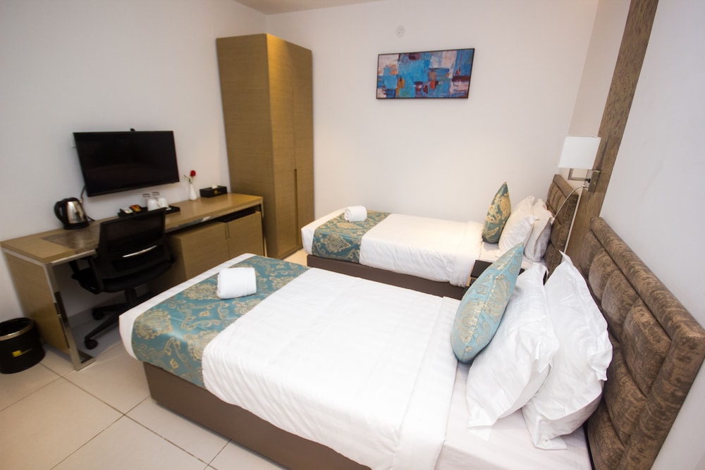 Vihaari 24 Business Hotel 10/57