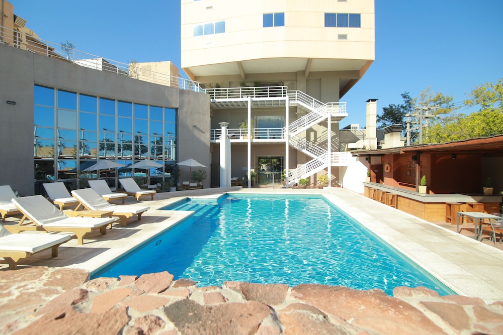 Tower Inn & Suites San Rafael 51/51