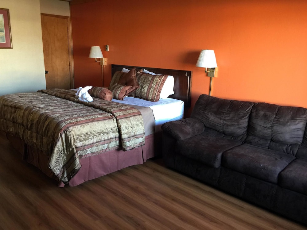 Americas Best Value Inn & Suites Macon at Sunset Dr 12/22
