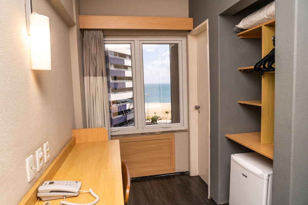 ibis Fortaleza Praia de Iracema 40/67