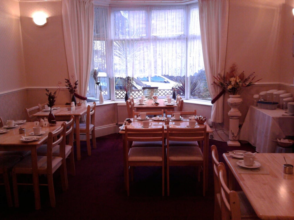 Brampton Guest House 36/50