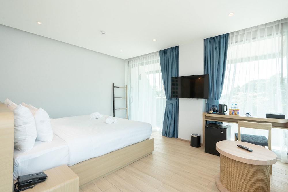 Panwaburi Beachfront Resort 11/50