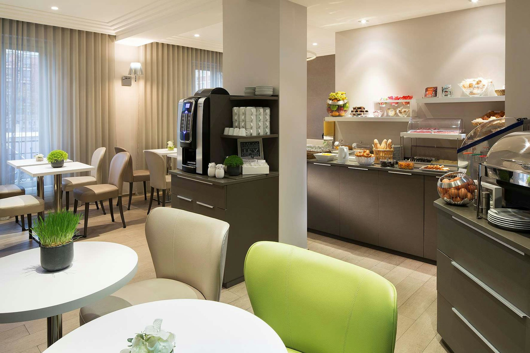 Acropole Hotel 24/29