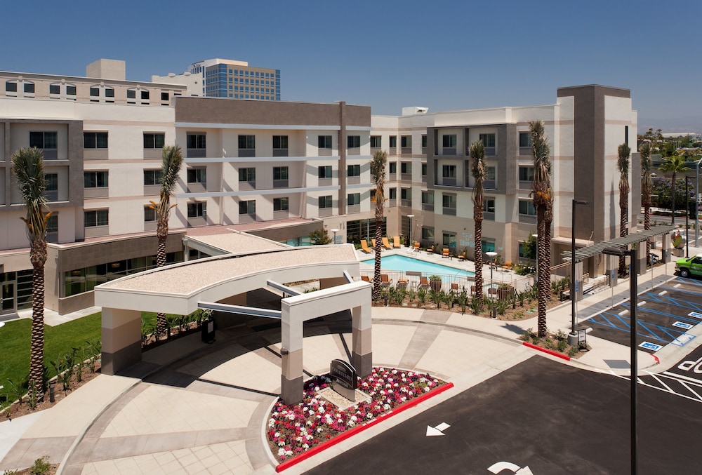 Courtyard By Marriott Santa Ana Orange County 3/53