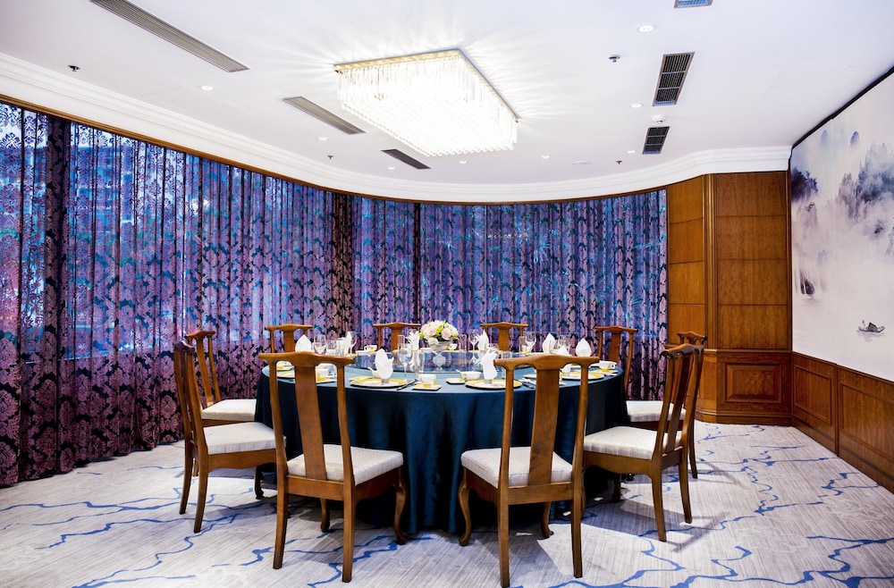 Crowne Plaza Hotel Suites Landmark Shenzhen 57/79