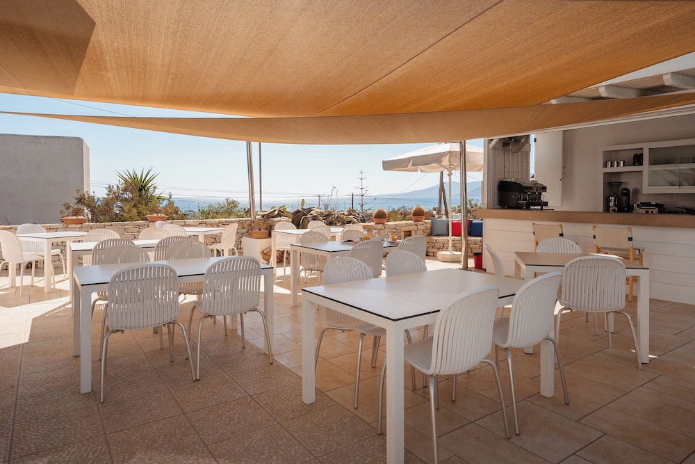 Mitos Suites 48/62