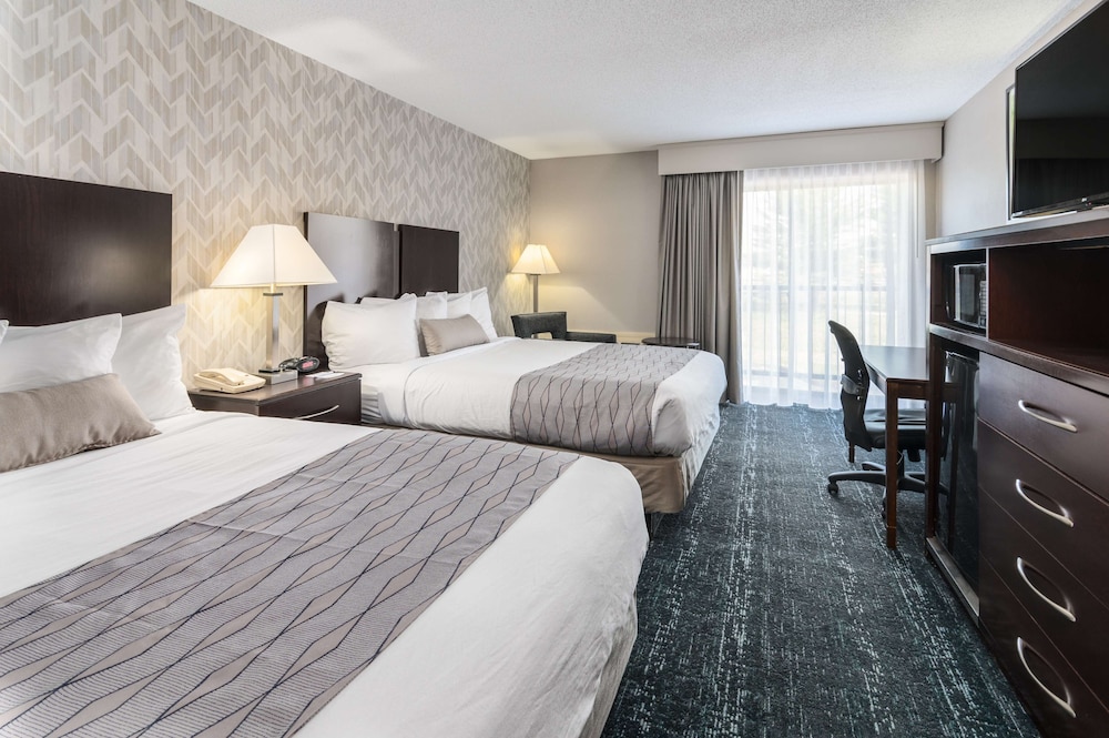 Best Western Plus Keene Hotel 11/63