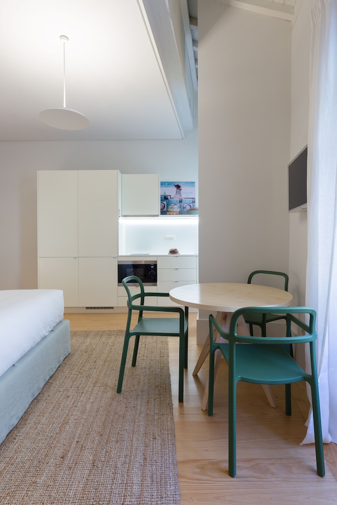 B28 Apartments 35/50