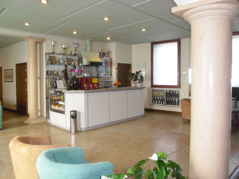 ALBERGO BIANCHI STAZIONE 3/50