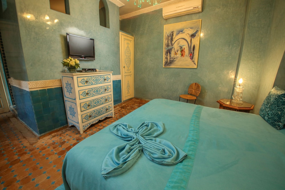 Riad Turquoise 10/81