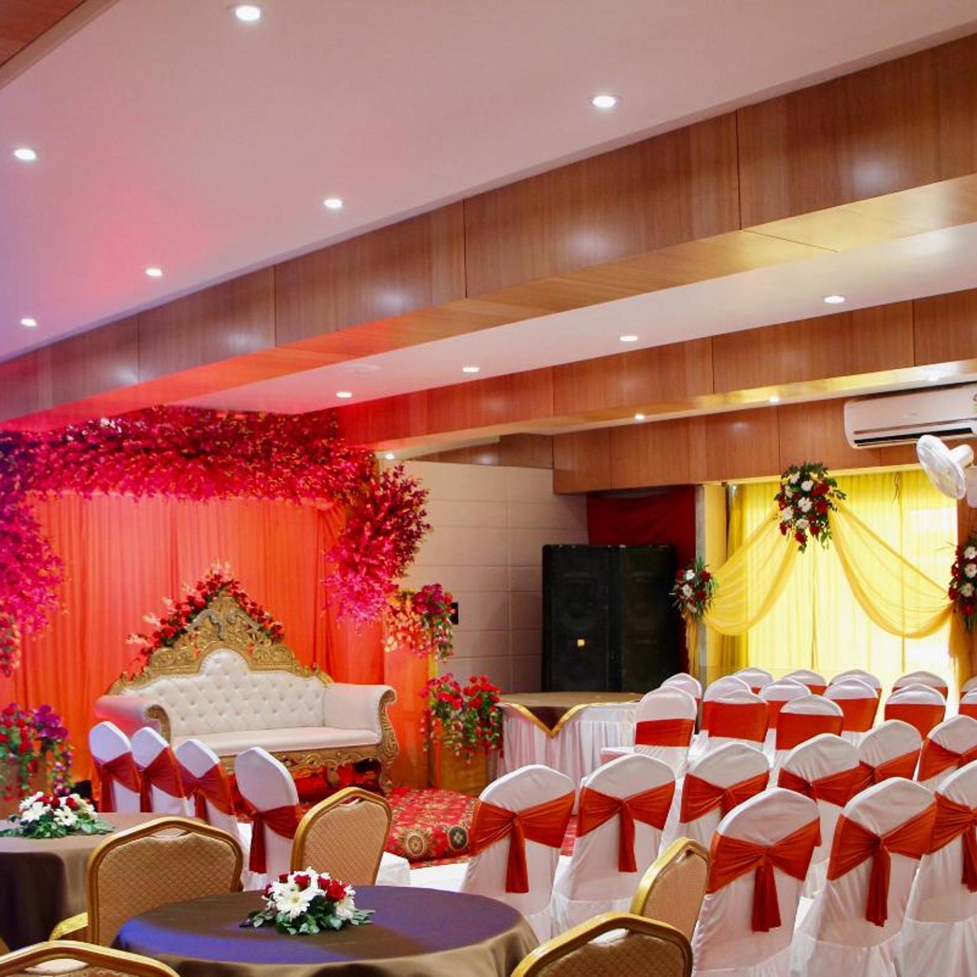 Hotel Reva Regency 30/38