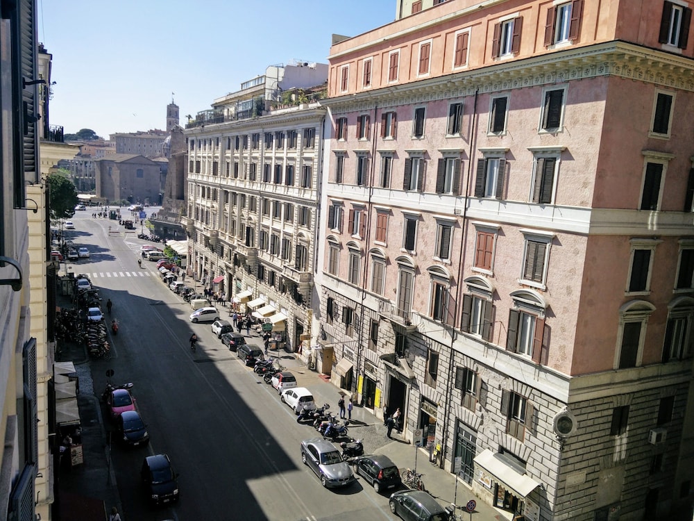 Guest House Cavour 278 8/56