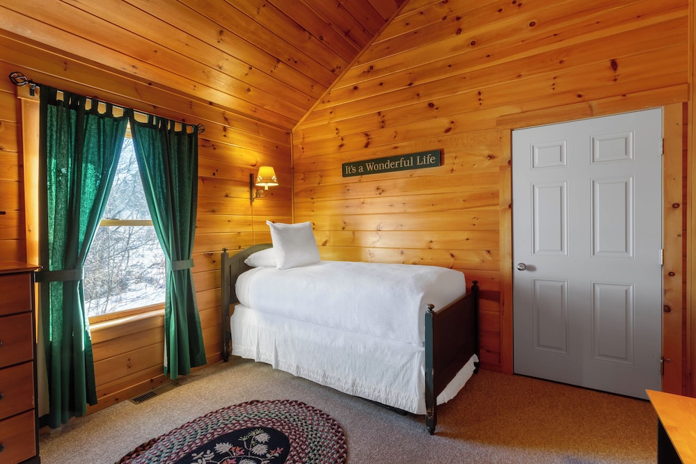 Rangeley Lake Resort 25/69