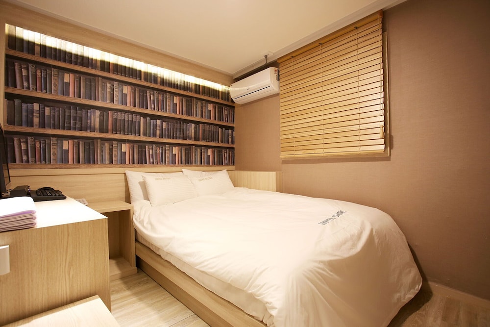 Shine Hotel 20/49