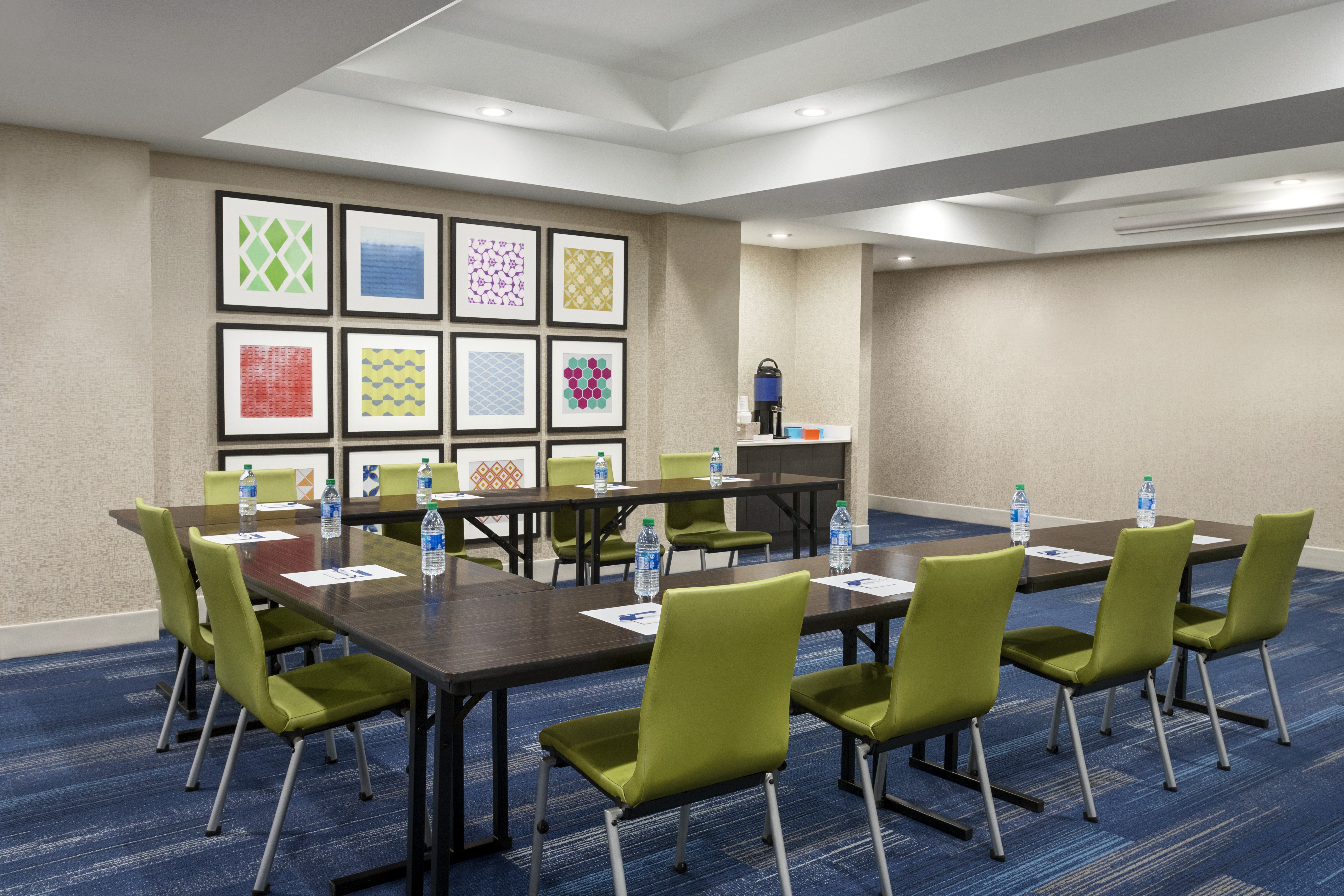 Holiday Inn Express Hotel Suites Durant 17/20