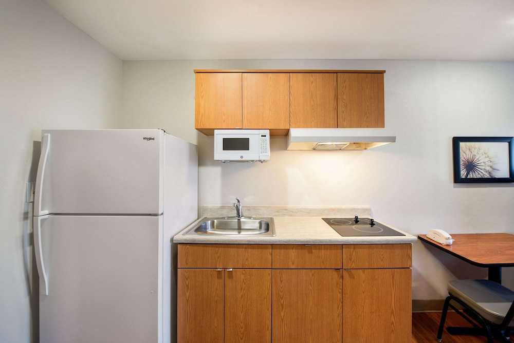 WoodSpring Suites Columbus Southeast 6/24