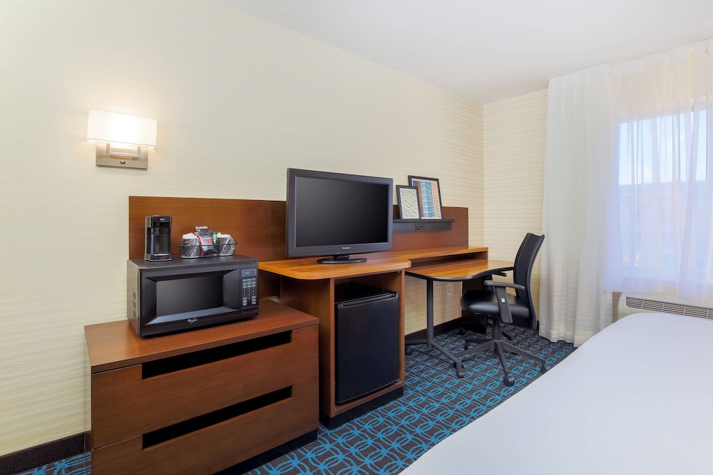 Fairfield Inn and Suites by Marriott Las Vegas South 46/57