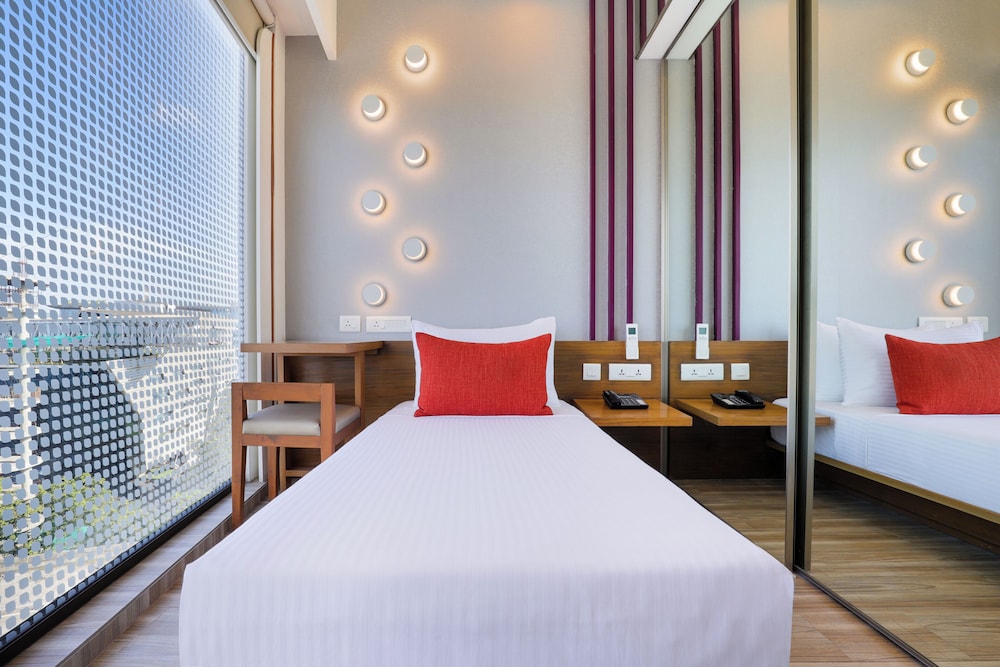 Lemon Tree Hotel, Kalina, Mumbai 17/47