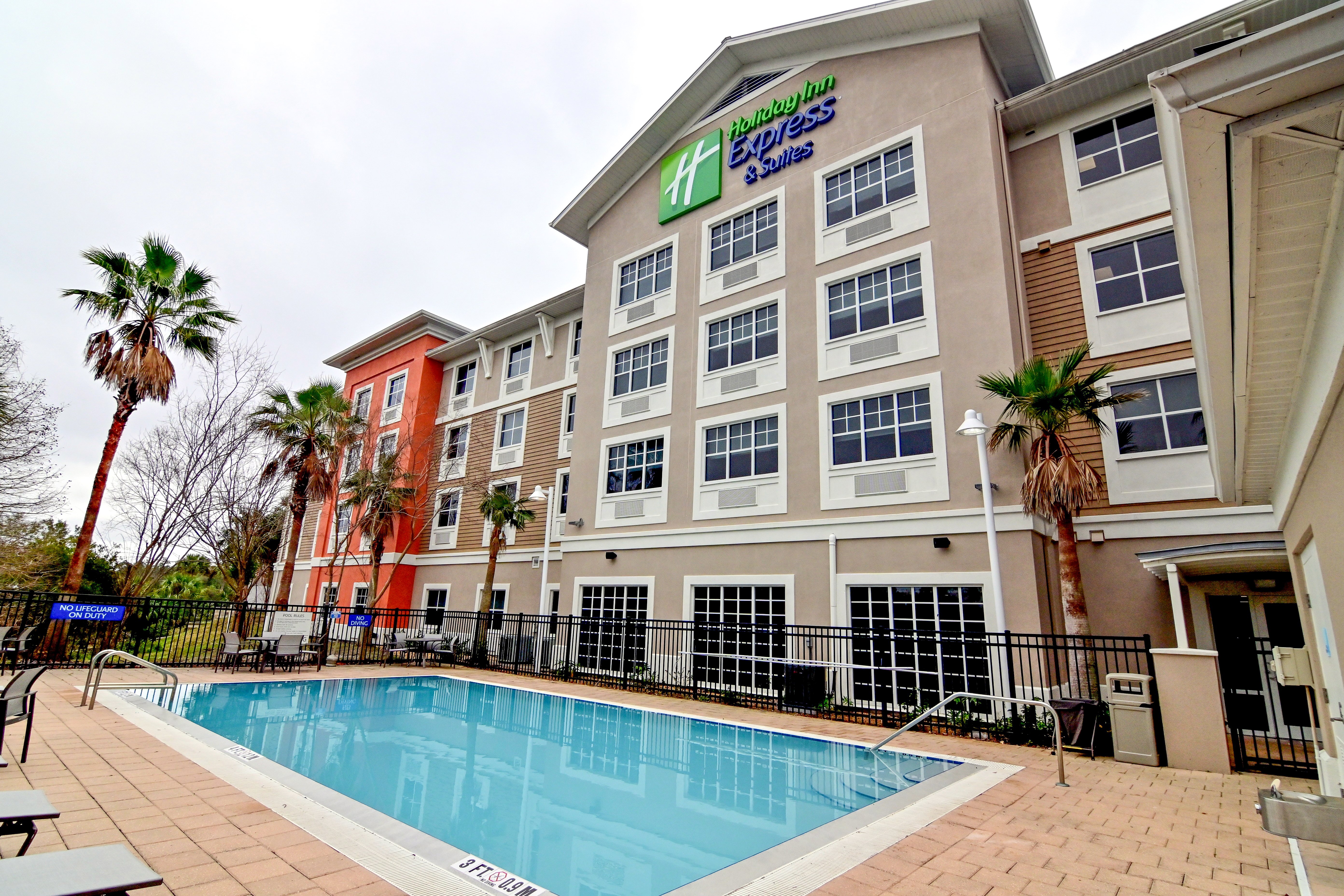 Holiday Inn Express & Suites Palm Coast - I-95 1/35